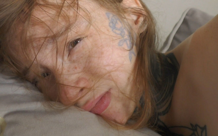 Elena Ginger: Drobná zrzka nezvládá velkého čůráka