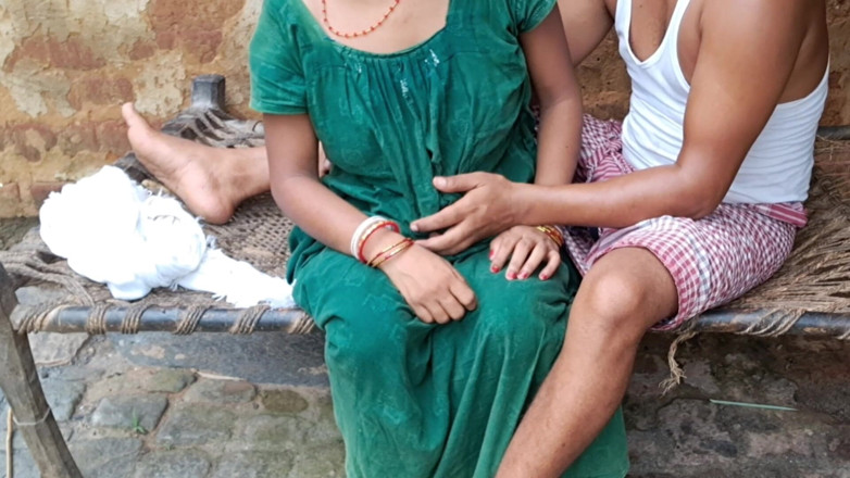 Trilokinath: India chica gime