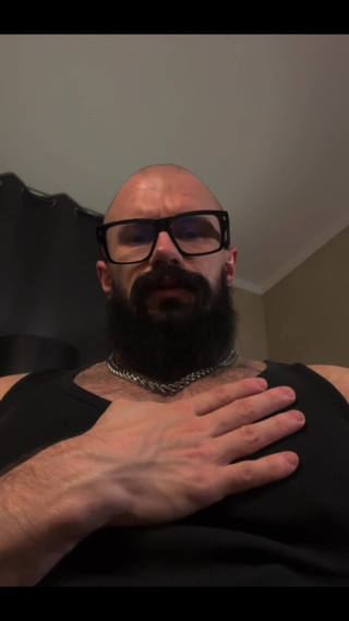 Mister Stone: Kijk. Denk eraan. Herhaal dit.