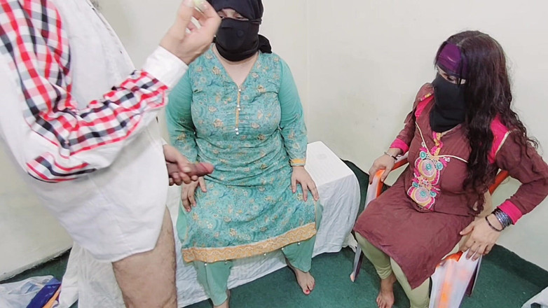 Netu: 인도 무슬림 핫한 바비 2인의 멋진 쓰리섬 애널 섹스