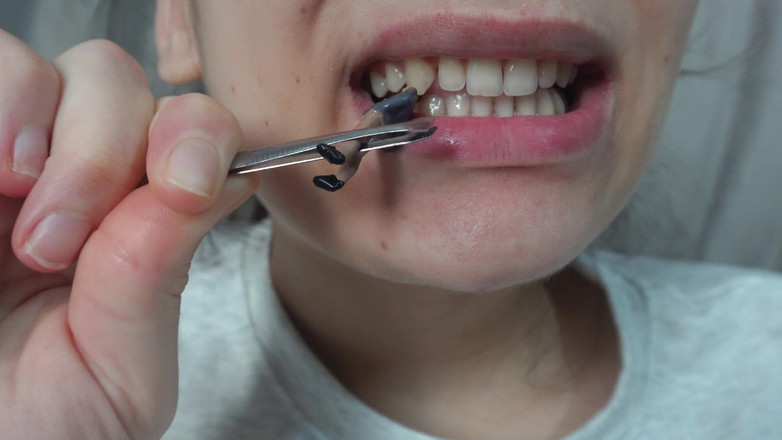 AmayaMori: Mi hermanastra giganta juega al dentista con un pequeño hermanastro