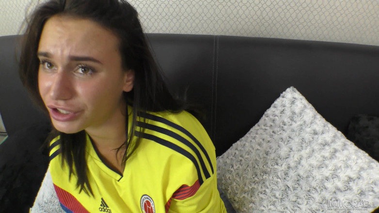 Immoral Live: Napalona przyrodnia siostra Lana Roy uwodzi swojego starszego brata i...