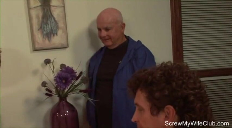 Screw My Wife Club: Drsné šukání pro zrzavou milfku