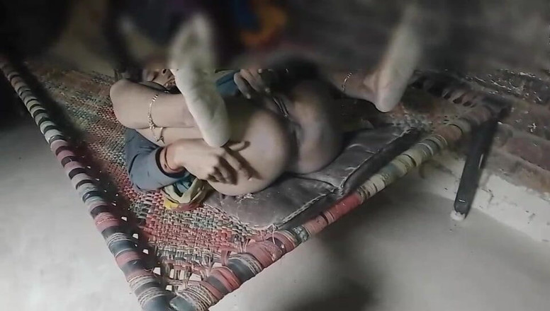 Deshi girl 9: 村のバービーのアソコを冷やすのは誰か