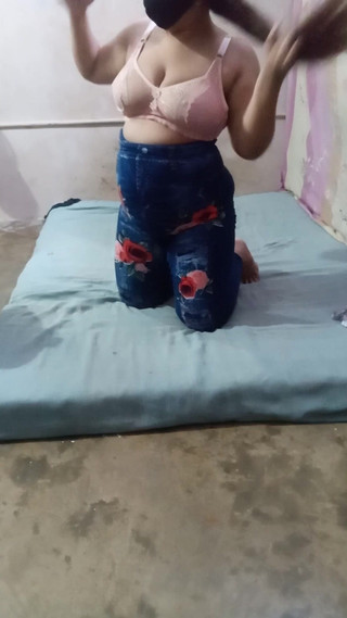 Yasmeen: Je tu spousta touhy sama