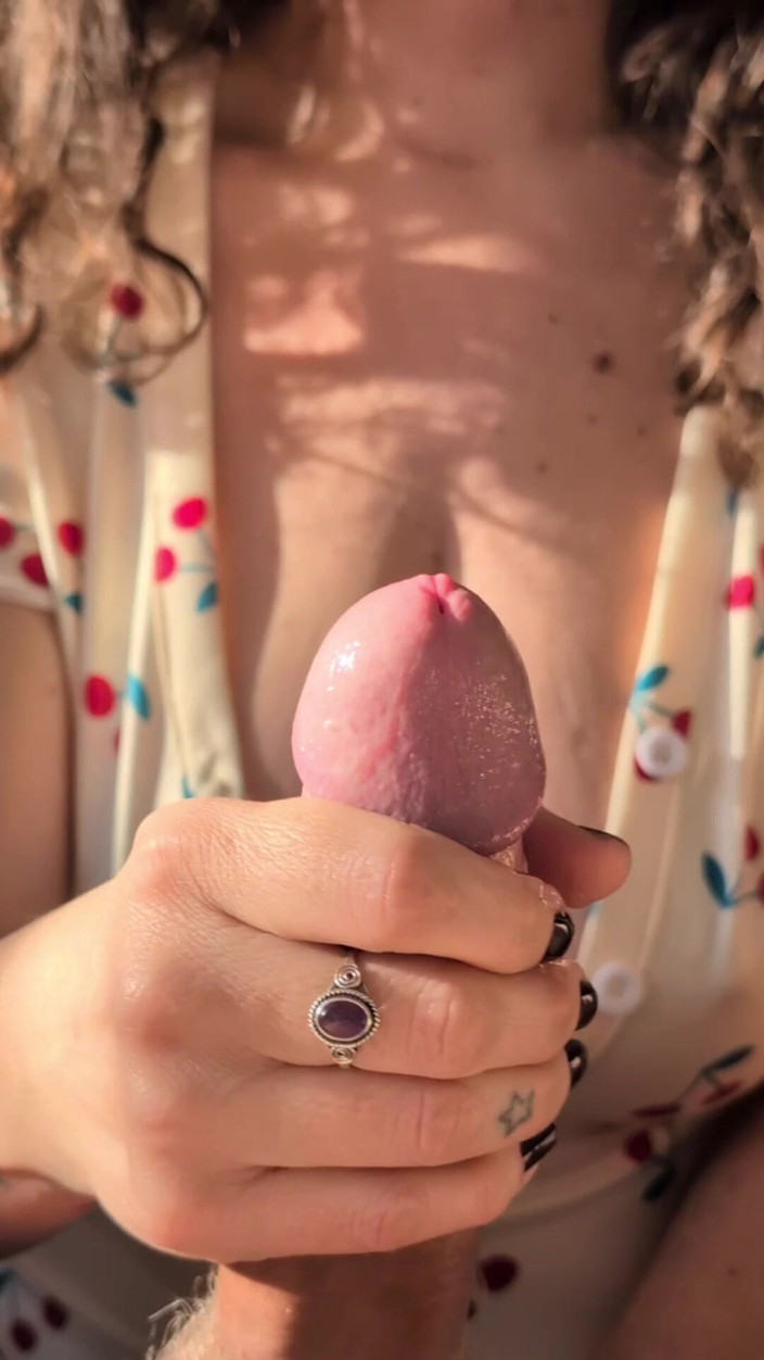 Roo Smith: 热辣人妻说脏话打手枪