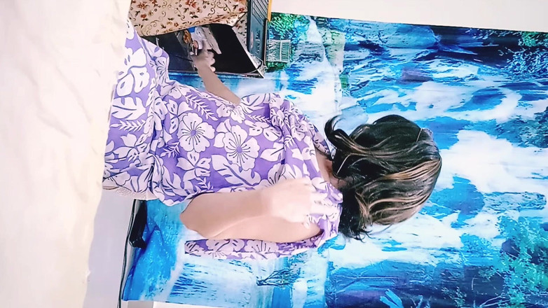 Bolly Karma: Ela concedeu permissão para ver