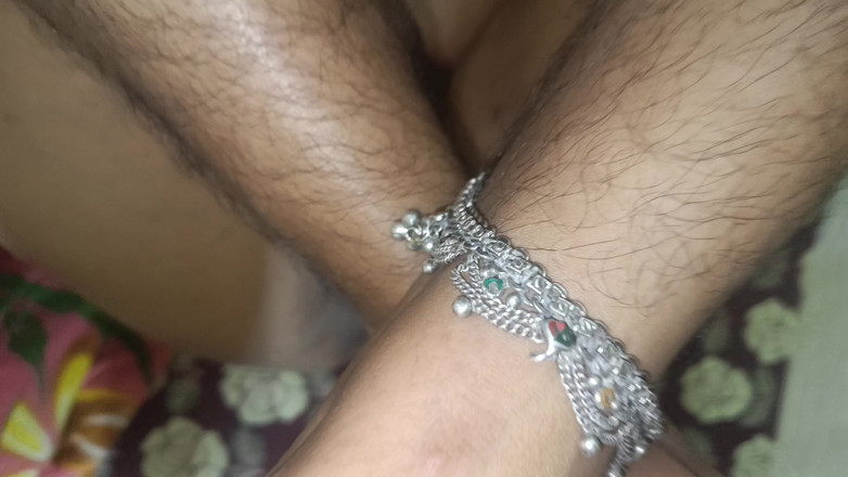 Magilmathi: 家庭主妇热辣性爱