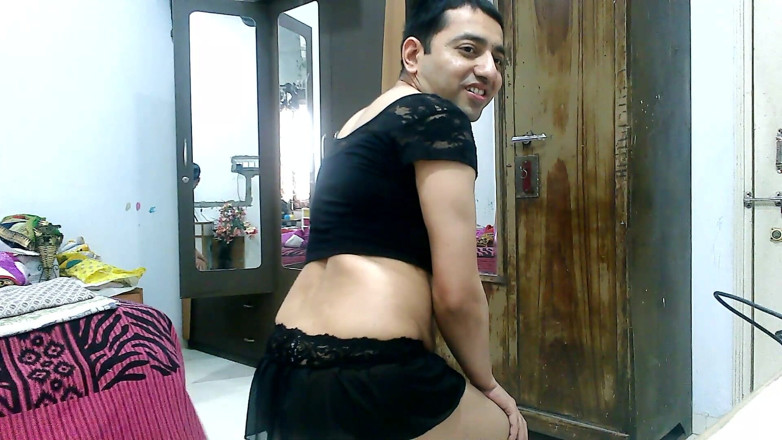 Cute & Nude Crossdresser: Quente e sexy maricas crossdresser femboy Sweet Lollipop em saia...