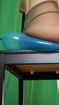 I Burst Balloons with My Bottom in Pantyhose