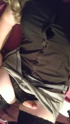 Rubbing My Clittie