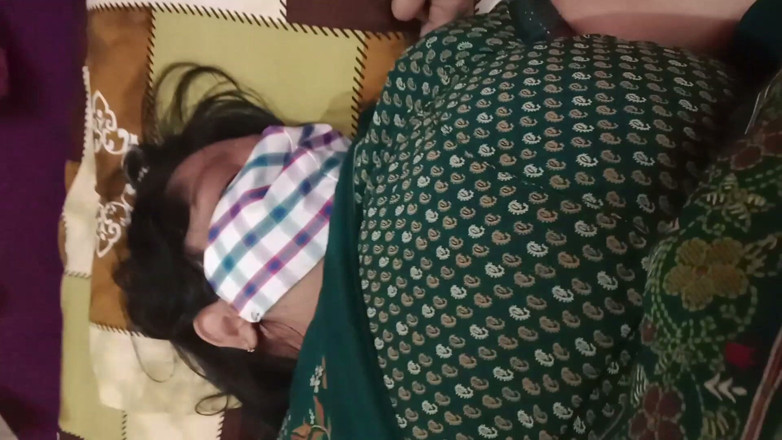 unwelcomeland: Bur gordo Gaya Land Ghush Gaya chut me caliente bhabhi