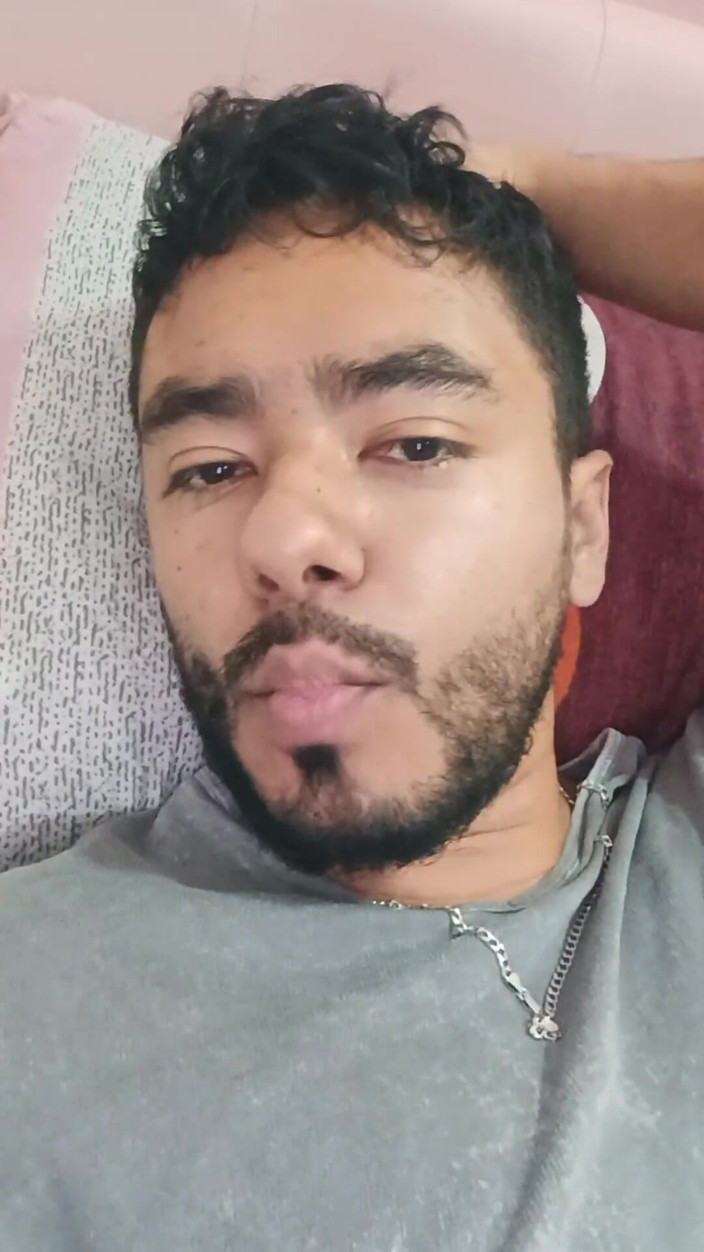 Tomm hot: Man Masturbating in His Bed