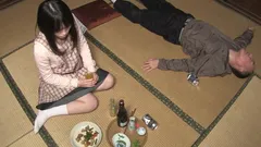 Шлюховатая японская сцена - 3_asian тинку с маленькими сиськами жестко трахнули дома