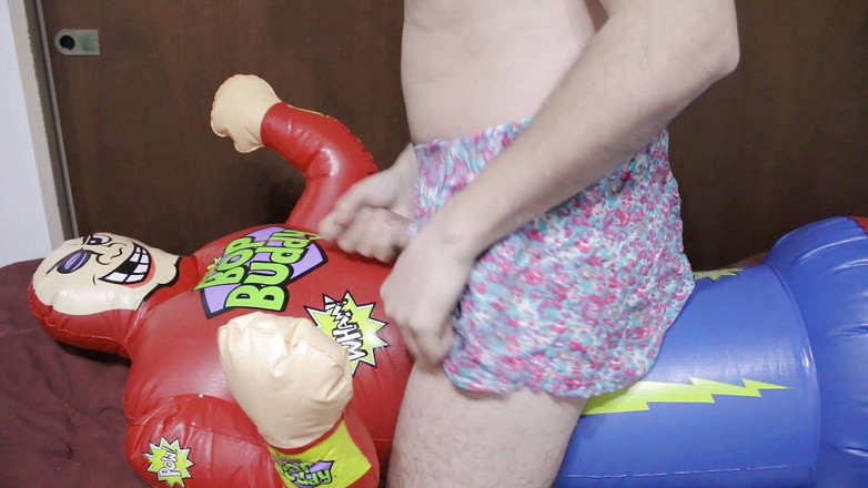 Inflatable Lovers: Nafukovací bop