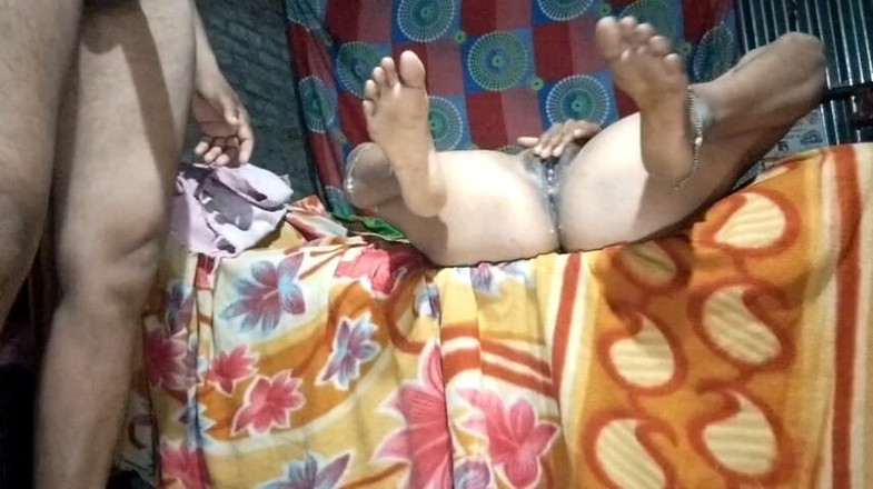 KMM: Desi Shayari an Bhabhi über ihre nacht sex in ihr zu...