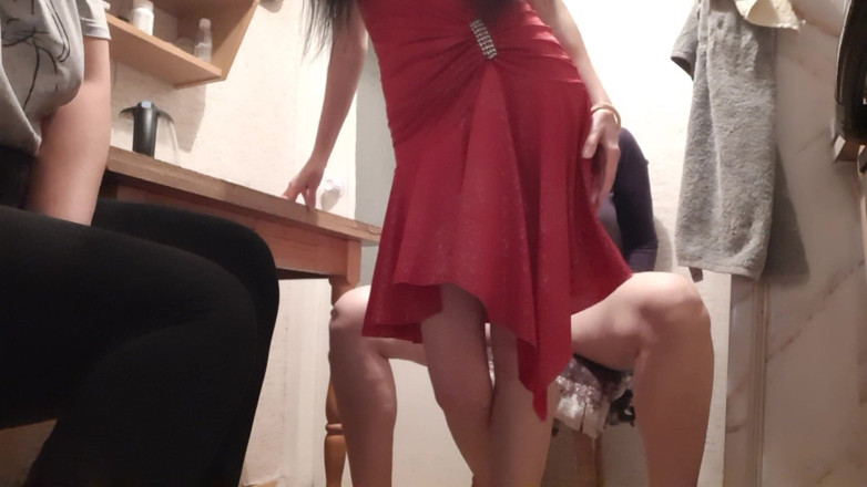 Lesbian-illusion: Mia moglie cornuta mi guarda mentre mi faccio scopare da...