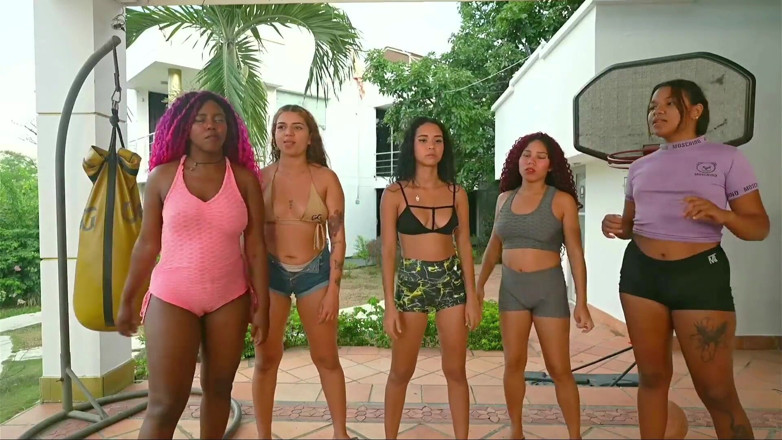 Good Girls Mansion: Eu mijo na cara dela enquanto me masturbo. Ggmansion