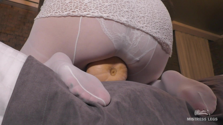 Mistress Legs: Big and sexy nylon ass riding on the pumpkin