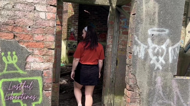 Piss in My Pussy and I Will Piss on Your Cock.