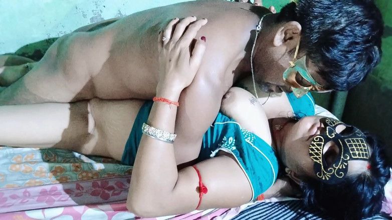 NituRandi94: Красивий індійський секс