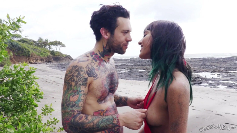 Burning Angel: BurningAngel - Janice Griffith đụ tay nhỏ trong kỳ nghỉ