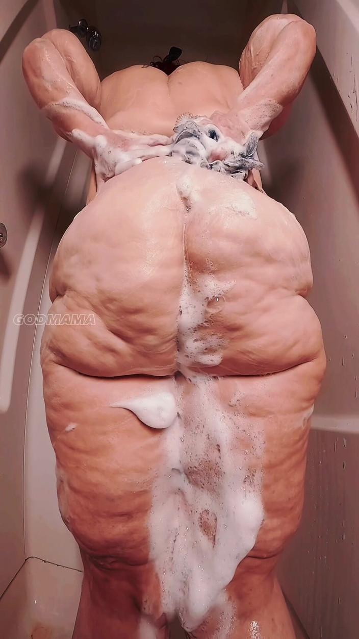 GODMAMA: Sexy Gorda En La Ducha &amp; Batido