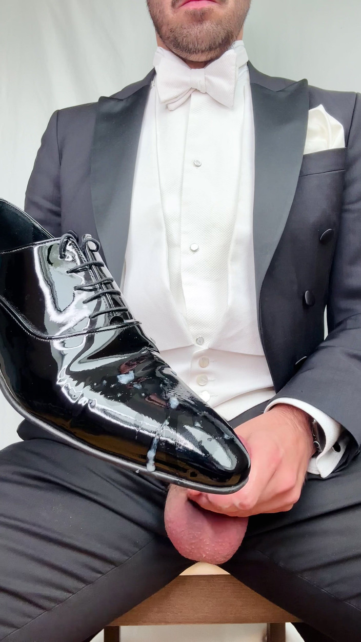 Master Shiny Shoes: Corrida en frac
