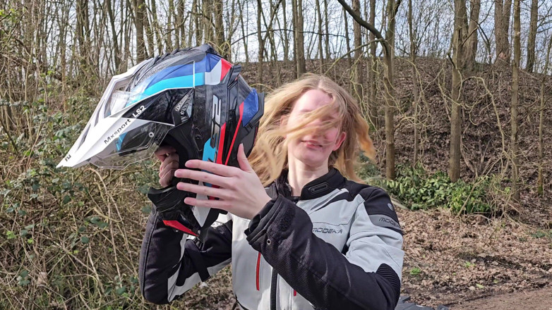 Bikergirl_97: První video na mém kole