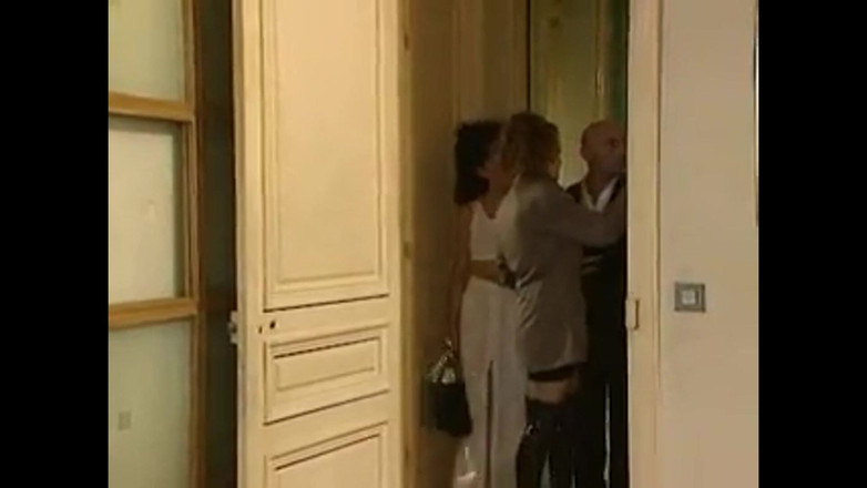 Bisco Birchwood Productions: Aksi Enema Fisting dan Susu panas