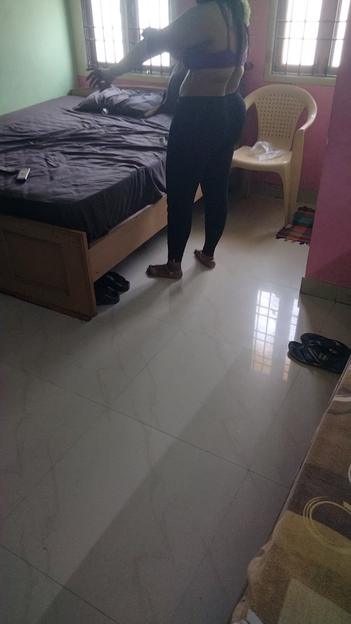 Tamil lesbian: Preparación para la sesión de videos porno