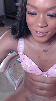Bintang bokep trans eros orisha lagi asik muasin dirinya sendiri sampai muncrat