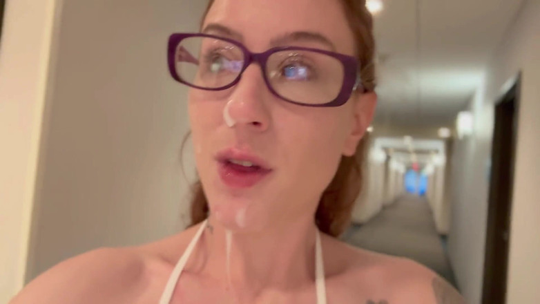 Island Boy Vids: Đi dạo với Misty Rein