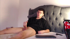 Icyhot707: Latino delicios cu un penis mare de 18 cm