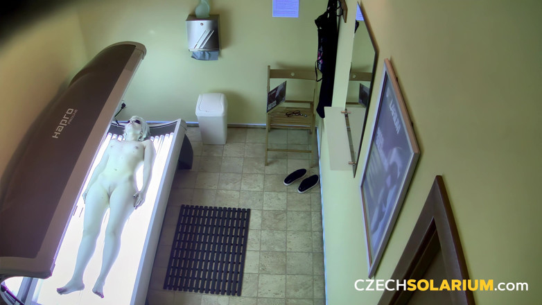 Czech Solarium: Czech Solarium 323: Blonde Puts on a Flirty Solarium Show