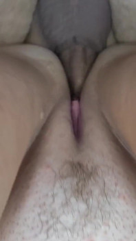 흑인 치마를 입은 마누라를 따먹고 내 자지를 입에 대고 따먹어