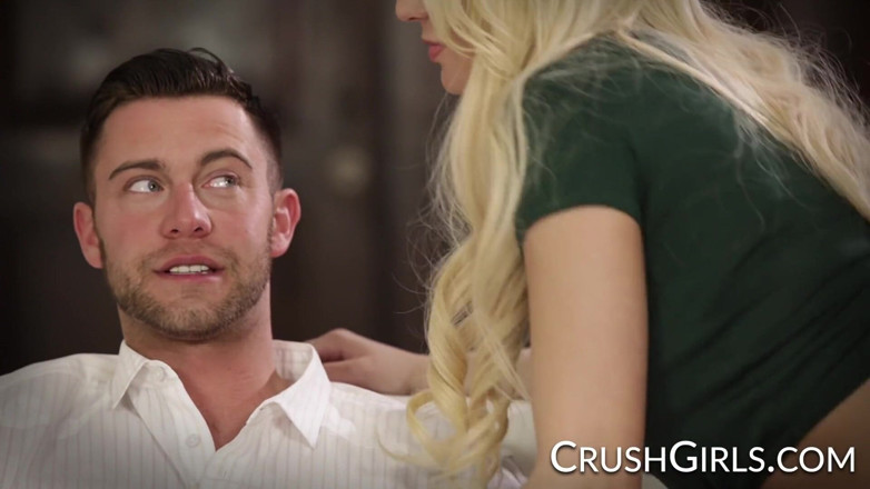Crush Girls: Crush Girls - Kenzie Taylor and Briana Banks fuck their Uber...