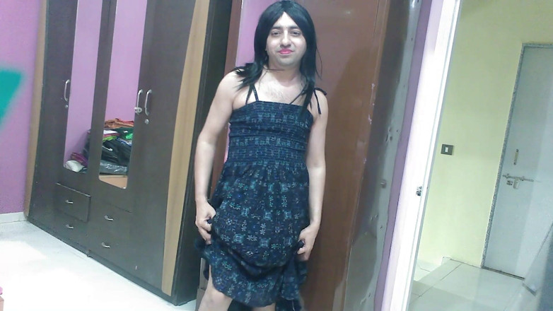 Cute & Nude Crossdresser: Hot Sissy Crossdresser Femboy Sweet Lollipop Pissing in A Drinking...