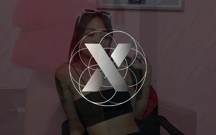 Anal session: 拉丁夫妇做一个激烈的肛交表演