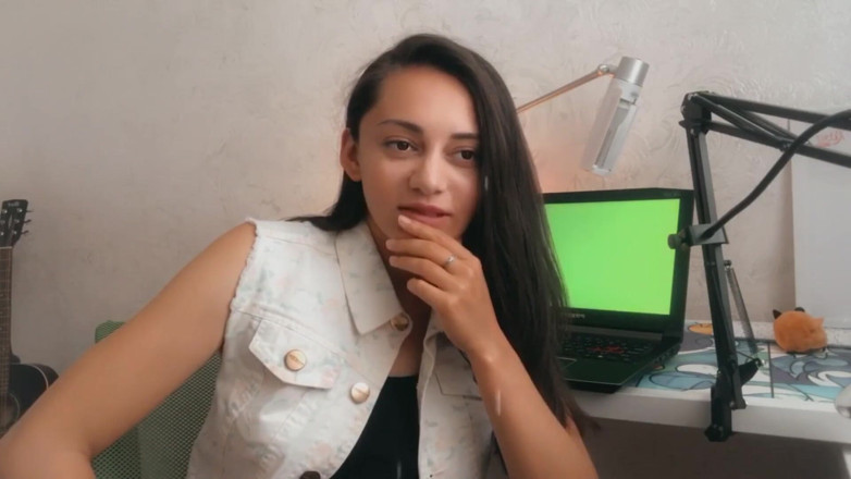 Malati Sex Education: Primul Meu Sărut Lesbian