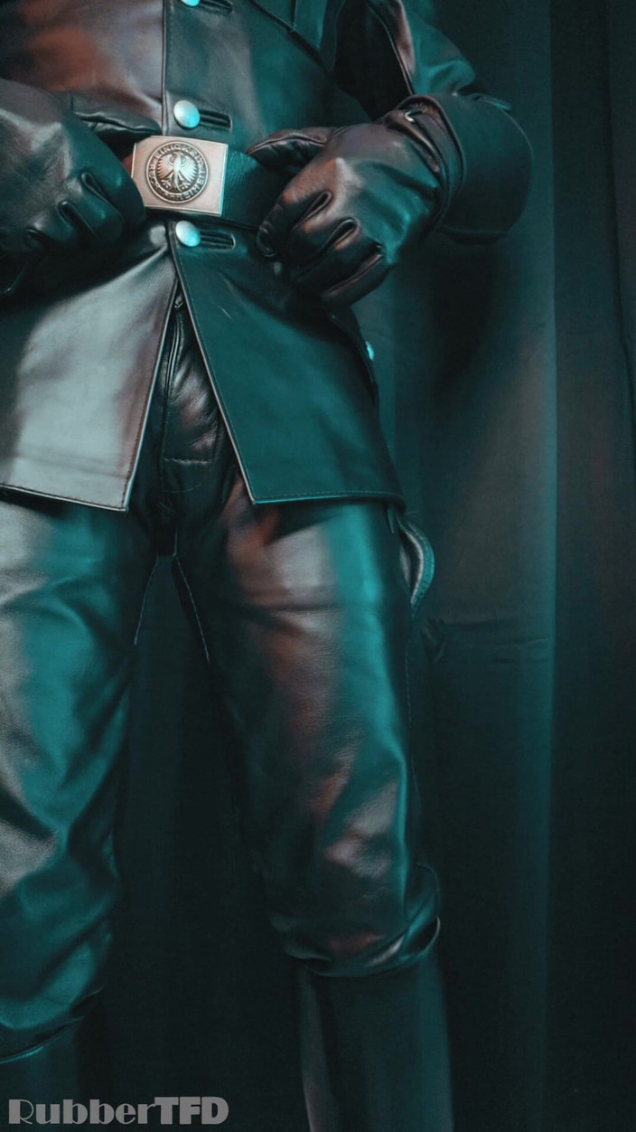 RubberTFD: VK 가죽 마스크터 반환