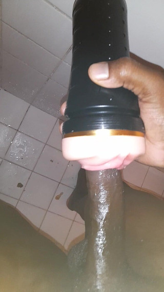 Black guy: Szarpanie S9 E9