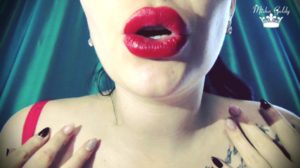 Goddess Misha Goldy: ¡No hay besos para ti, perra!