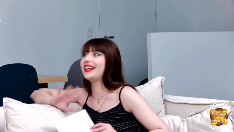 Porno Baguette: 얼리샤, 화려한 빨간 머리, 그녀가 원하는 Cokc을 따먹어