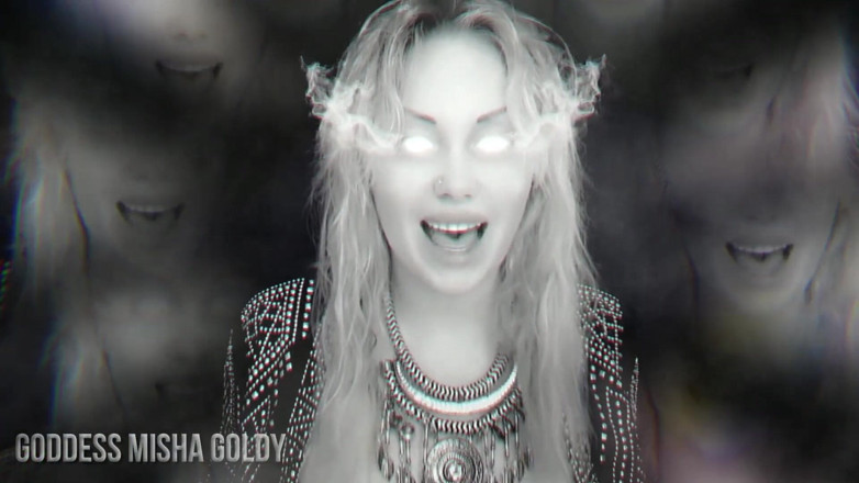 Goddess Misha Goldy: Ik zal je vitaliteit helemaal leegzuigen! Kom klaar en voed...