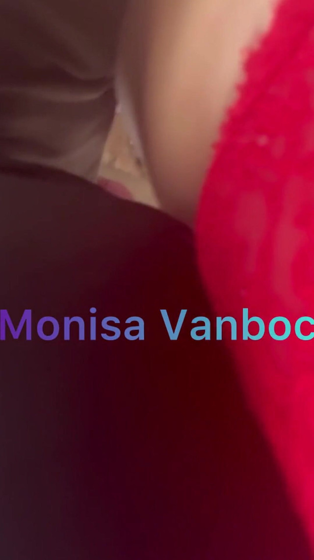 Slave Serving His Mistress (Monisa Vanboc)