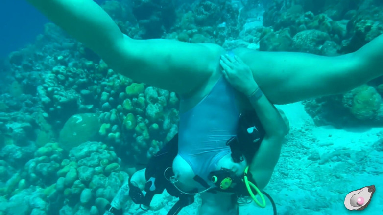 Mistress Pink Pearl: Sam czas w Bonaire