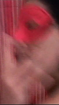 Maskierte schlampe braucht harten sex in einem wilden amateur-sextape