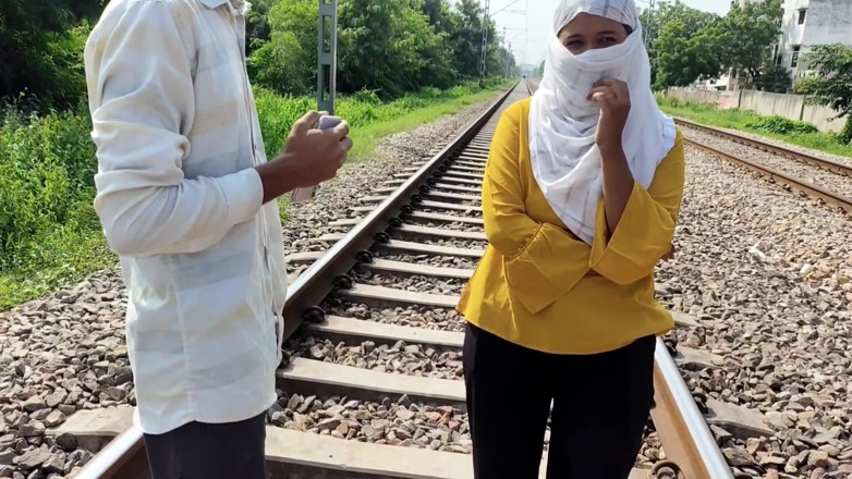 Indian Teen Girl's: Sexe en plein air, un demi-frère et sa demi-sœur se...