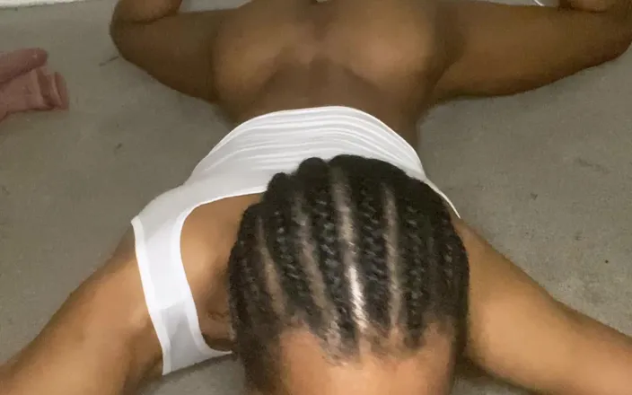 Alson Caramel XXX: Alson Suck on His Toy